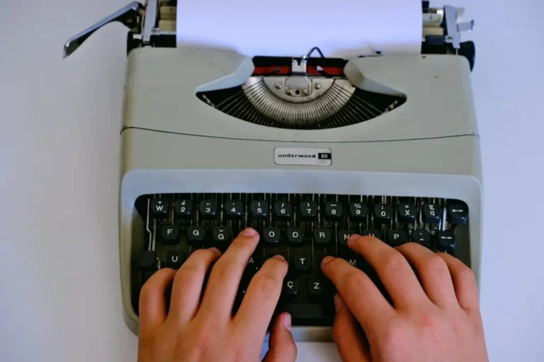 How to Write About Art Without Using Empty Jargon
