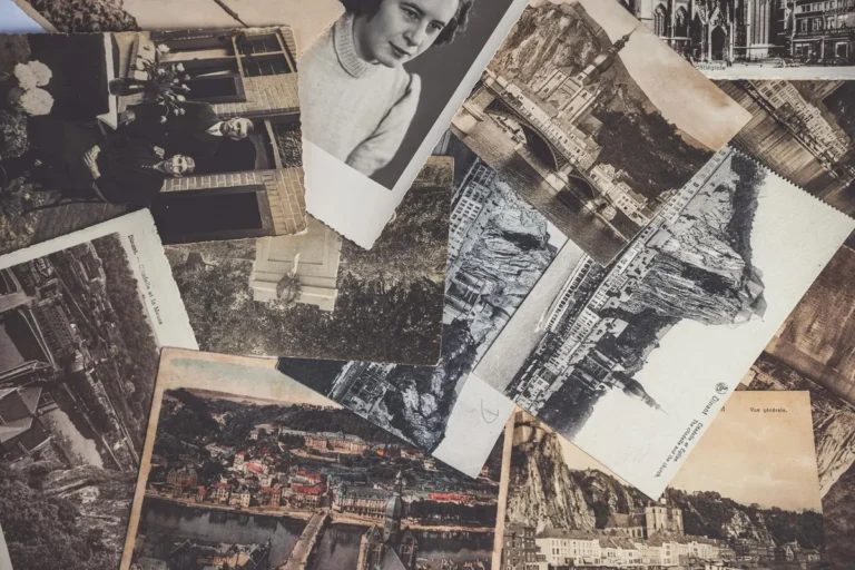 On the Iconic Image: What Makes Specific Photographs Persist